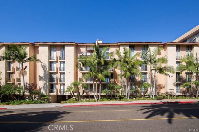 Detail Gallery Image 5 of 29 For 555 Esplanade #418,  Redondo Beach,  CA 90277 - 2 Beds | 2 Baths