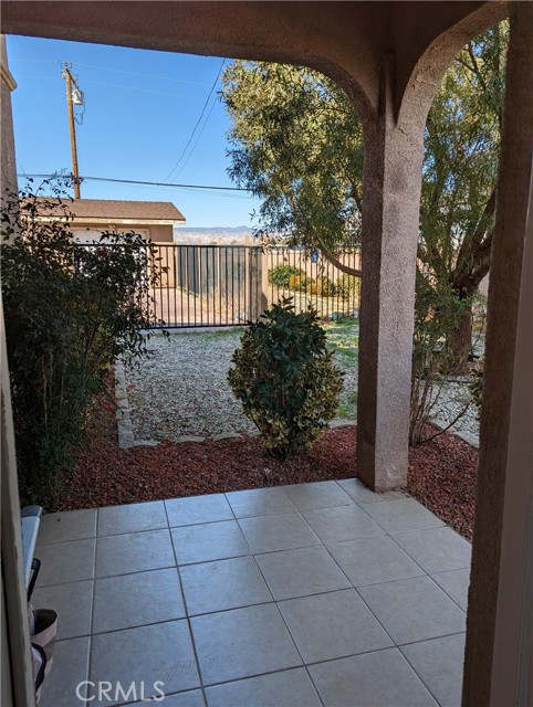 Detail Gallery Image 4 of 12 For 8531 Columbine Ave, California City,  CA 93505 - – Beds | – Baths