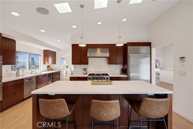 Detail Gallery Image 18 of 39 For 409 Calle Mayor, Redondo Beach,  CA 90277 - 3 Beds | 2/1 Baths