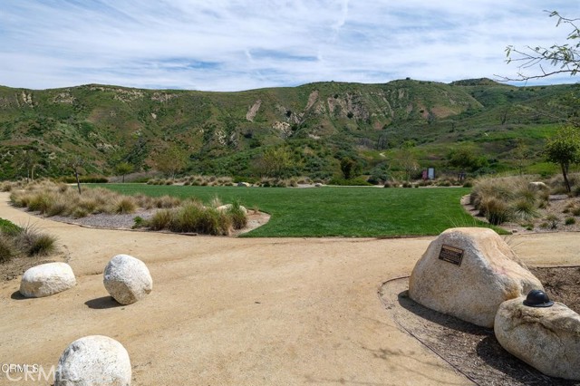 Detail Gallery Image 52 of 72 For 18696 Cedar Crest Dr, Canyon Country,  CA 91387 - 3 Beds | 2/1 Baths