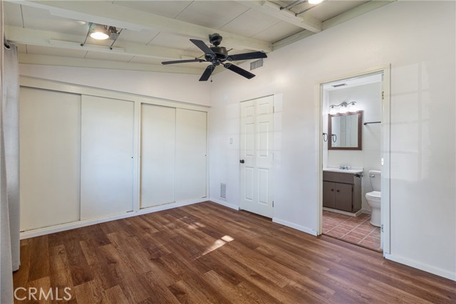 Detail Gallery Image 18 of 35 For 19453 Strathern St, Reseda,  CA 91335 - 4 Beds | 2 Baths