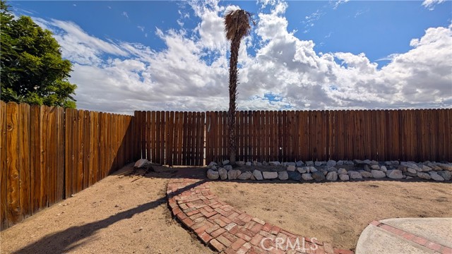 Detail Gallery Image 45 of 49 For 13055 Riverview Dr, Victorville,  CA 92395 - 3 Beds | 2/1 Baths