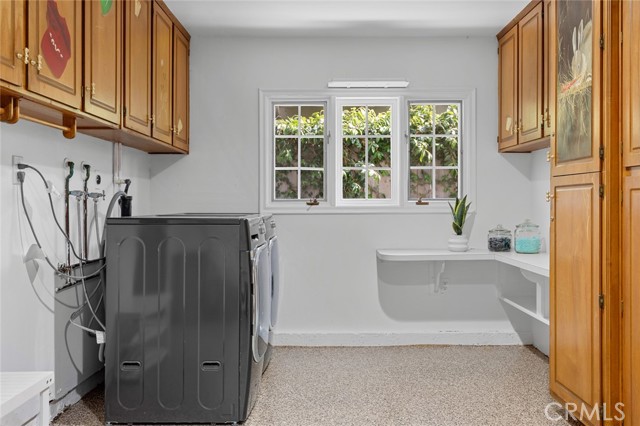 16842 Harkness Circle, Huntington Beach CA: https://media.crmls.org/medias/906fc205-f429-4bdd-9a1c-642e67d26a6d.jpg