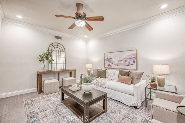 Detail Gallery Image 16 of 50 For 529 E Chesapeake Cir, Fresno,  CA 93730 - 4 Beds | 3/1 Baths