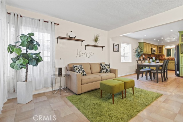 14906 Grevillea Avenue, Lawndale CA: https://media.crmls.org/medias/9071170d-bf72-4a1e-9fcc-a47be8021387.jpg