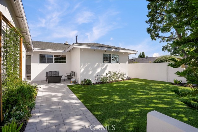 930 Larker Avenue photo 2