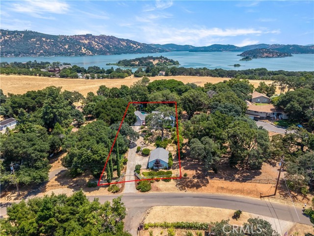 1940 Westlake Drive, Kelseyville CA: https://media.crmls.org/medias/9071a9d4-f12b-4b19-abd0-39296b2195b7.jpg