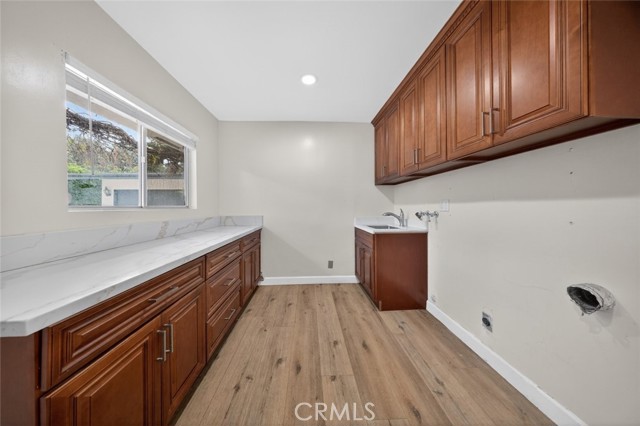 Detail Gallery Image 15 of 41 For 10346 Siesta Dr, Sunland,  CA 91040 - 2 Beds | 3 Baths