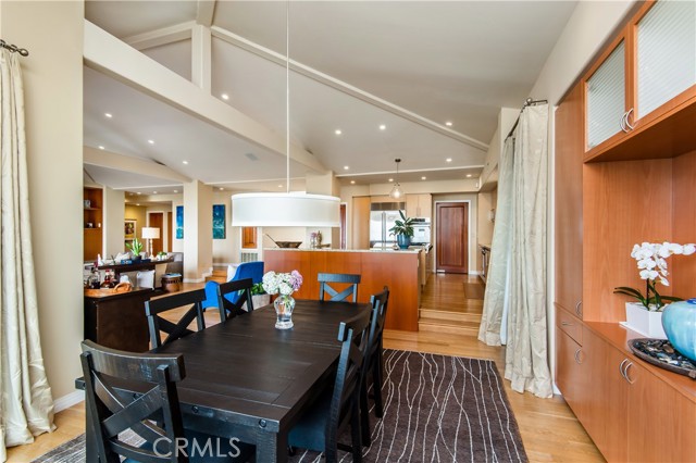 Detail Gallery Image 12 of 44 For 1598 Skyline Dr, Laguna Beach,  CA 92651 - 3 Beds | 3/1 Baths