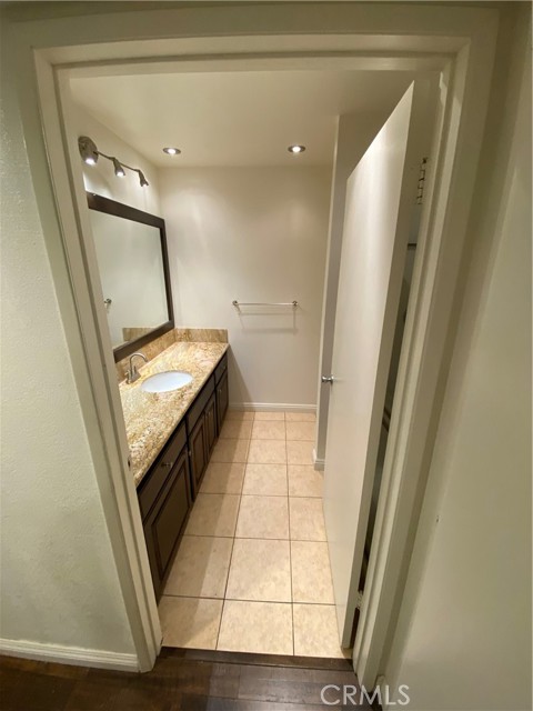 Detail Gallery Image 21 of 61 For 15819 Prairie, Lawndale,  CA 90260 - 2 Beds | 2 Baths