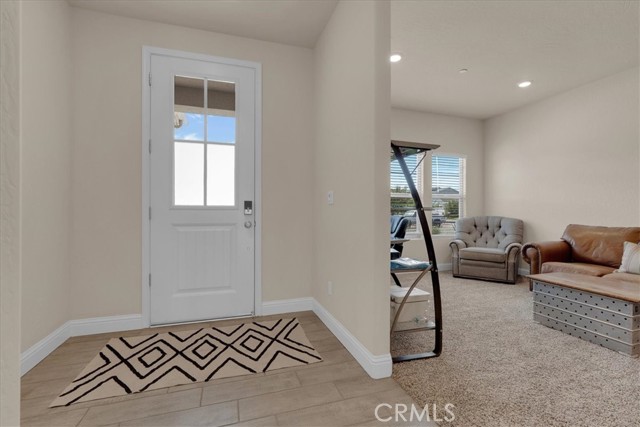2454 W Mallard Lane, Hanford CA: https://media.crmls.org/medias/9073b33b-908c-49f3-9329-41828d319058.jpg
