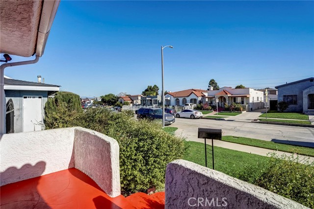 6531 Arlington Avenue, Los Angeles CA: https://media.crmls.org/medias/9074591a-f204-495f-991b-f7065965ecd2.jpg