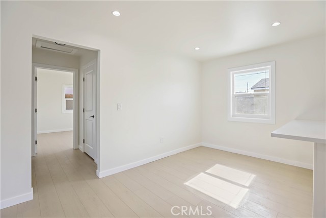 Detail Gallery Image 14 of 30 For 922 W School, Compton,  CA 90220 - 2 Beds | 1 Baths