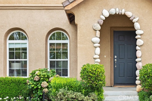 25 Hollyhock Lane, Mission Viejo CA: https://media.crmls.org/medias/907542fe-79ca-480d-a008-3ebee6e6177c.jpg