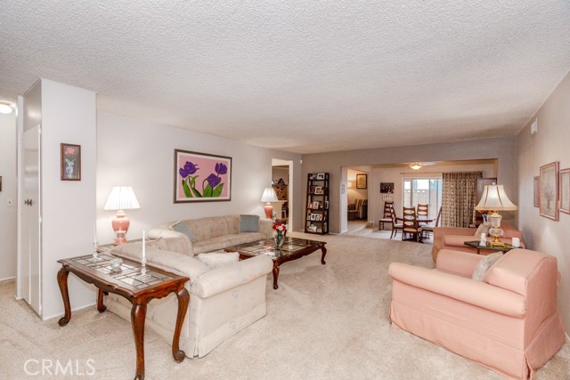 Detail Gallery Image 8 of 54 For 11229 Elmhurst Dr, Norwalk,  CA 90650 - 4 Beds | 2 Baths