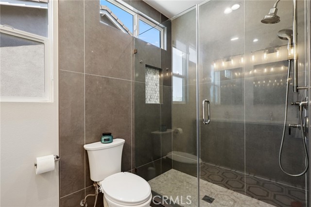 8047 E Hampshire Road, Orange CA: https://media.crmls.org/medias/9076e571-d886-449f-87bb-bb8d7371de89.jpg