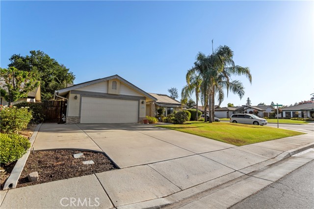 Detail Gallery Image 20 of 38 For 9800 Yarnell Ave, Bakersfield,  CA 93312 - 3 Beds | 2 Baths