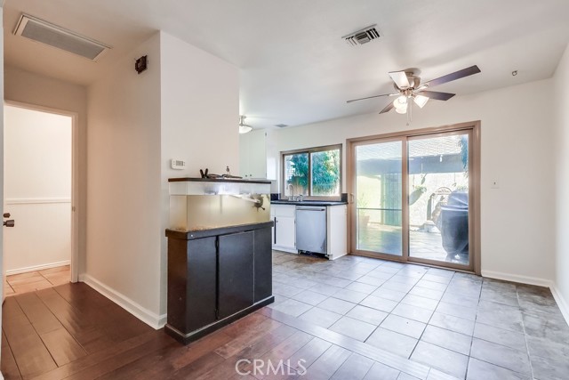 3888 Chelsea Drive, La Verne CA: https://media.crmls.org/medias/90777357-f4ed-4395-b740-998bb60ee99d.jpg