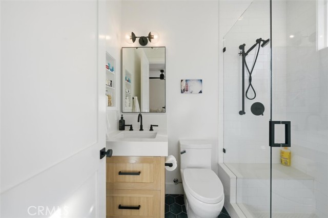 Detail Gallery Image 30 of 38 For 2848 Carob, Newport Beach,  CA 92660 - 5 Beds | 4/1 Baths