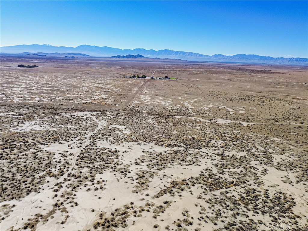 MLS #OC25280725 image #9