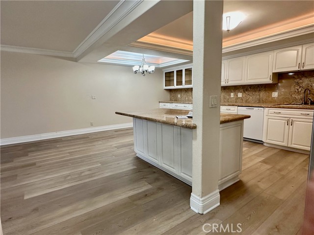 Detail Gallery Image 3 of 19 For 101 Scholz #35,  Newport Beach,  CA 92663 - 2 Beds | 2 Baths