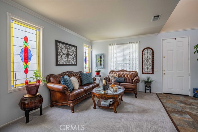 Detail Gallery Image 4 of 46 For 23599 Gingerbread Dr, Murrieta,  CA 92562 - 4 Beds | 2/1 Baths