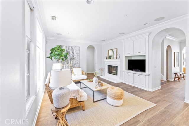 Detail Gallery Image 16 of 60 For 54 Valley Terrace, Irvine,  CA 92603 - 5 Beds | 4/1 Baths