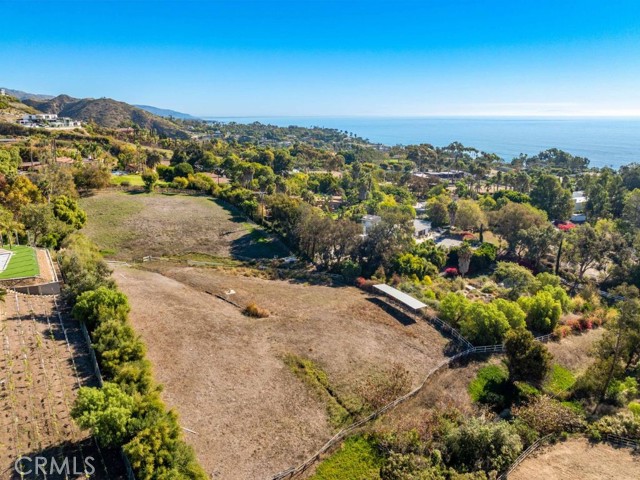 Detail Gallery Image 15 of 19 For 27473 Pacific Coast, Malibu,  CA 90265 - 7 Beds | 6/2 Baths