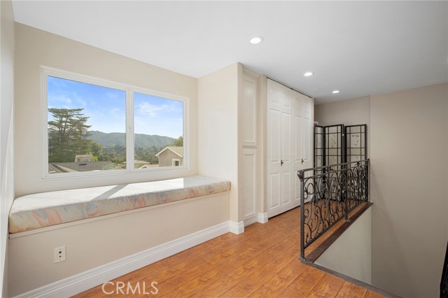 Detail Gallery Image 9 of 20 For 6541 Elmo St, Tujunga,  CA 91042 - 2 Beds | 2/1 Baths