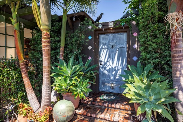 Detail Gallery Image 5 of 50 For 195 Parkwood Ave, Pasadena,  CA 91107 - 3 Beds | 2 Baths