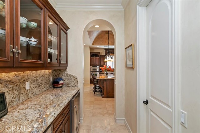 Image 16 of 75 For 6756 Hawarden Drive
