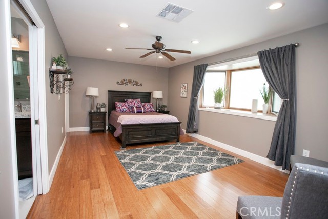 1019 W Milton Drive, Glendora CA: https://media.crmls.org/medias/907d8954-3d91-4341-8c7e-26535882541e.jpg