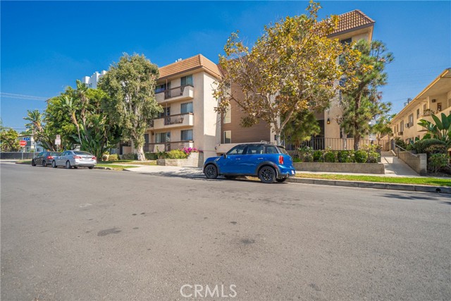 Detail Gallery Image 33 of 52 For 104 S Hayworth Ave #204,  Los Angeles,  CA 90048 - 2 Beds | 2 Baths