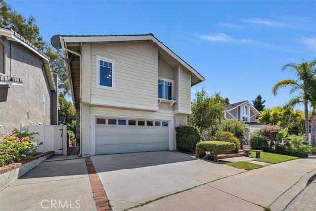 Detail Gallery Image 2 of 31 For 11 Hidalgo, Irvine,  CA 92620 - 4 Beds | 2/1 Baths