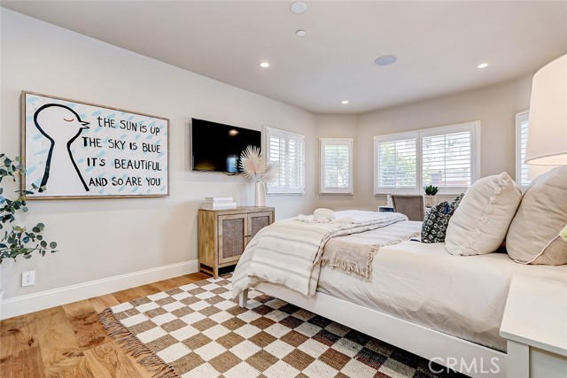 Detail Gallery Image 36 of 53 For 303 7th St a,  Manhattan Beach,  CA 90266 - 3 Beds | 3/1 Baths