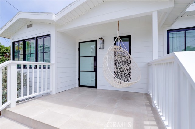 1250 Corona Street, Hermosa Beach, California 90254, 3 Bedrooms Bedrooms, ,Residential,Sold,Corona,SB23027330