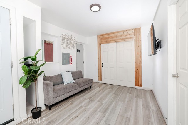 Detail Gallery Image 16 of 20 For 6413 S Vermont Ave, Los Angeles,  CA 90044 - – Beds | – Baths