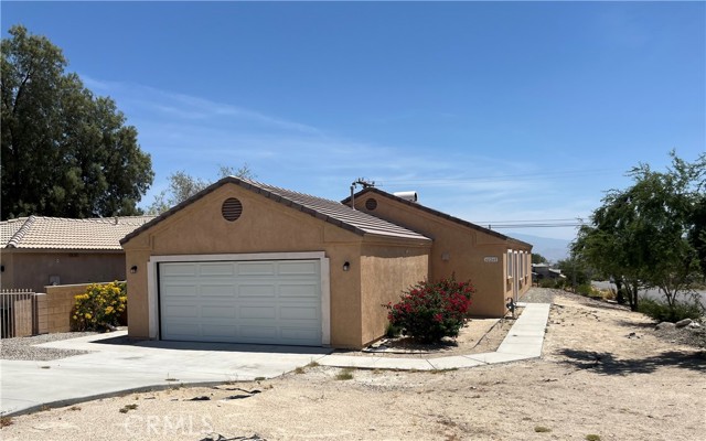 Detail Gallery Image 1 of 15 For 66263 6th St, Desert Hot Springs,  CA 92240 - 4 Beds | 2 Baths