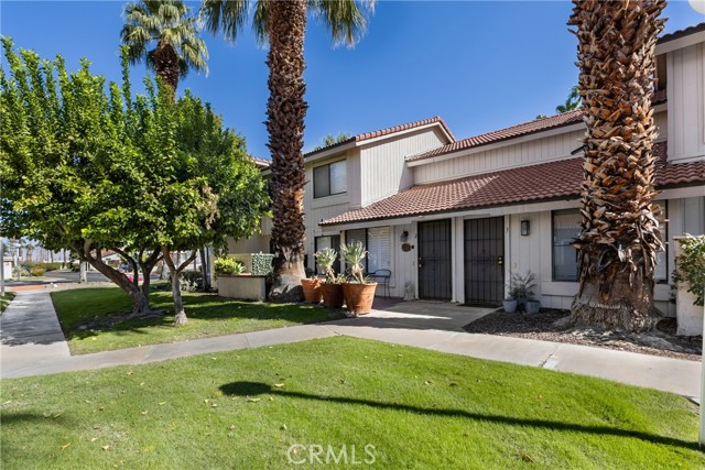 Detail Gallery Image 1 of 35 For 6135 Montecito Dr, Palm Springs,  CA 92264 - 3 Beds | 2/1 Baths