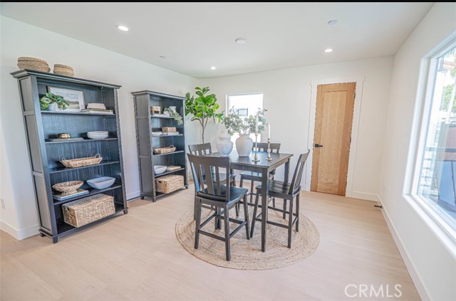 109 S Dunning, Ventura CA: https://media.crmls.org/medias/9081945b-96b8-4529-ae95-b743a3fd07aa.jpg