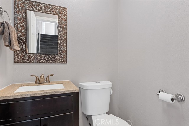 Detail Gallery Image 10 of 23 For 5523 Pioneer Bld, Whittier,  CA 90601 - 2 Beds | 2/1 Baths
