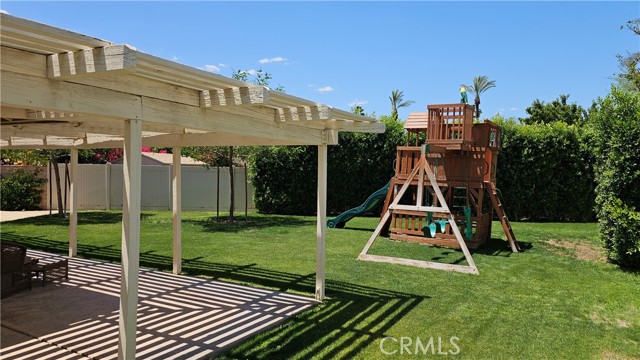 Detail Gallery Image 6 of 39 For 40408 Periwinkle Ct, Palm Desert,  CA 92260 - 3 Beds | 2 Baths