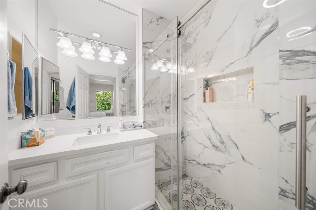Detail Gallery Image 22 of 34 For 120 Jadestone, Irvine,  CA 92603 - 2 Beds | 2/1 Baths