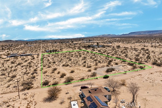 Detail Gallery Image 7 of 10 For 1225 Georges Ln, Landers,  CA 92285 - – Beds | – Baths