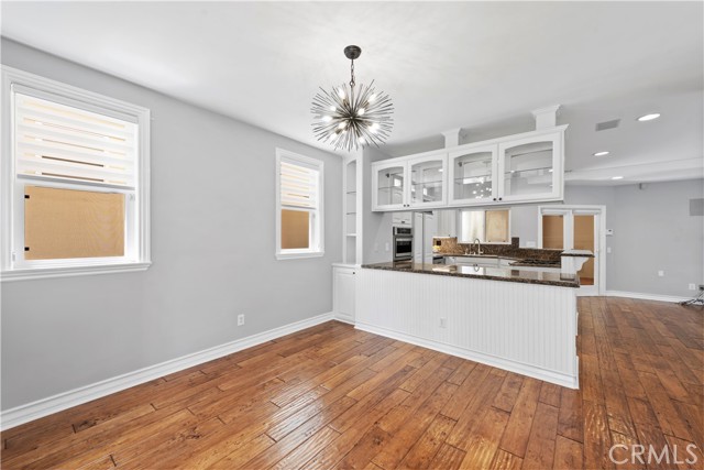 703 Marguerite Avenue, Corona del Mar CA: https://media.crmls.org/medias/9084164c-e48d-4e56-9875-f359fbe6c181.jpg