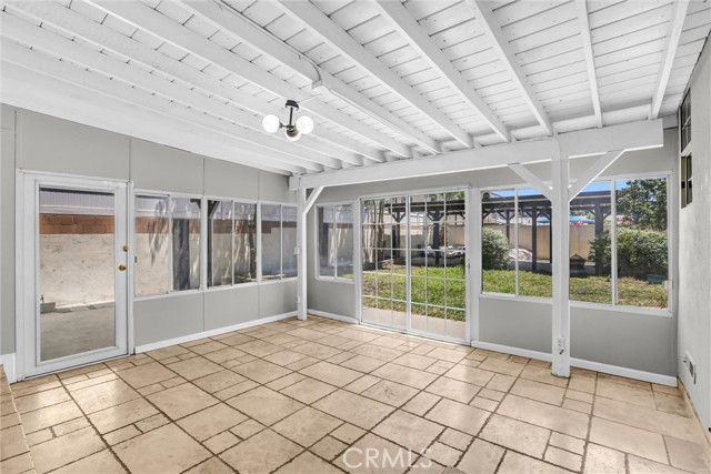 7836 Hanna Avenue, Canoga Park CA: https://media.crmls.org/medias/9084d95c-55d1-4662-8b27-7d538276da5e.jpg