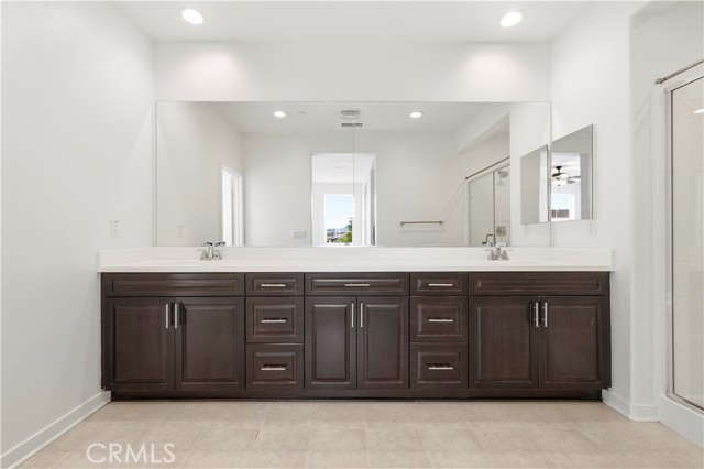 28637 Solana Court, Valencia CA: https://media.crmls.org/medias/90858173-60f1-4098-b00a-72f7502cf2da.jpg