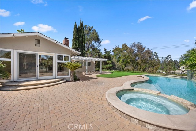 1016 N Highland Avenue, Fullerton CA: https://media.crmls.org/medias/9085eb9e-a3fd-4fb8-8eaa-0e63bc23d0fb.jpg