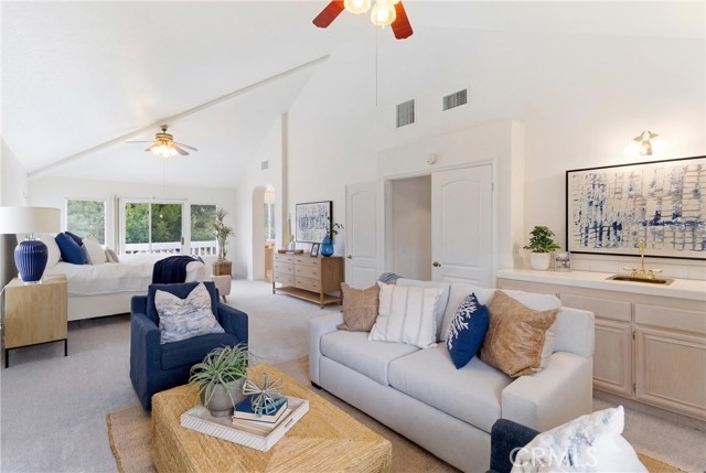 Image 25 of 53 For 24345 La Homa