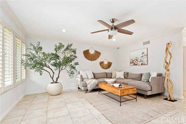 14 Black Oak, Irvine CA: https://media.crmls.org/medias/90876c3f-4177-4e84-8344-eea84d8d8203.jpg